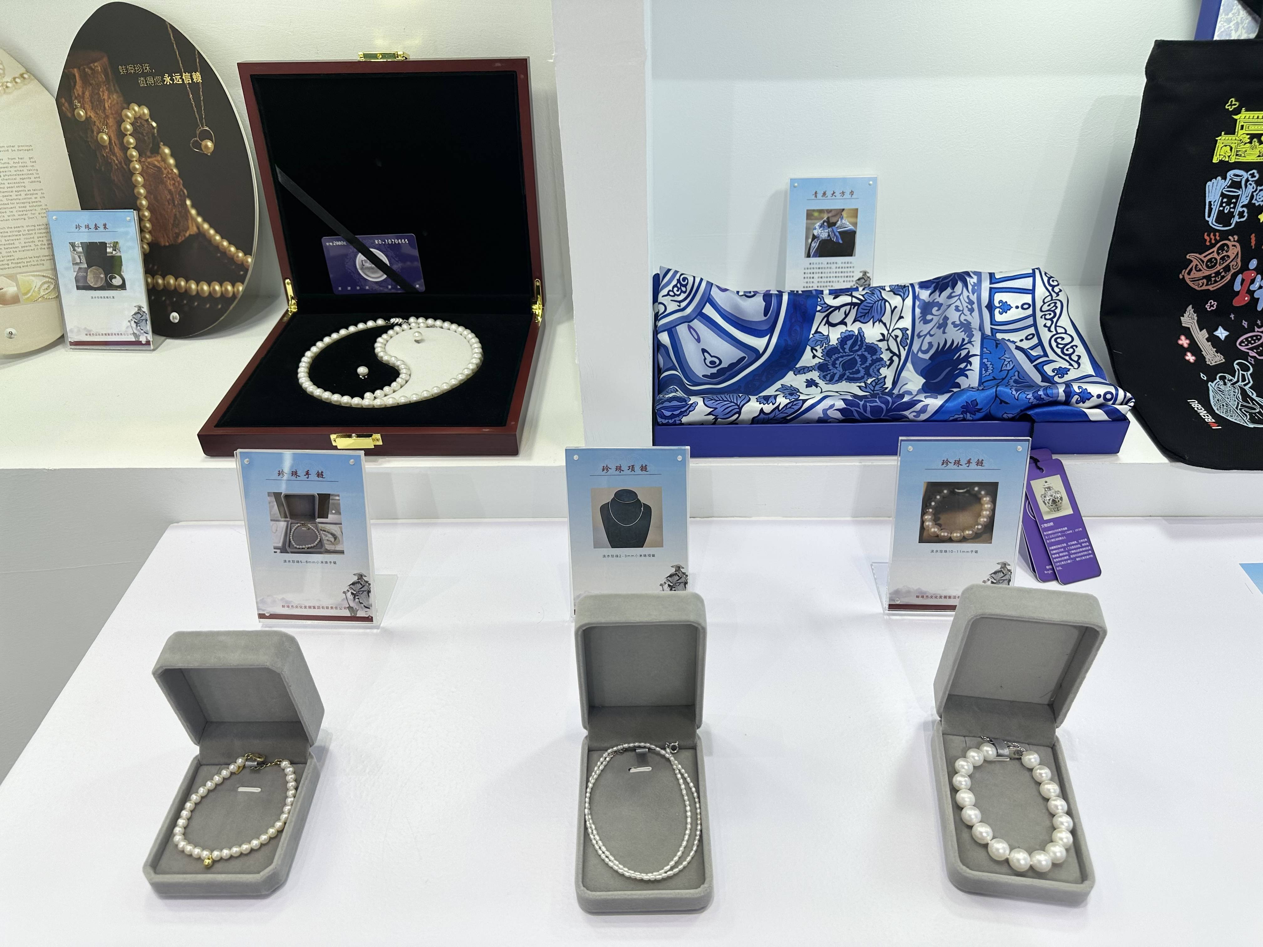 c6df9aed2300e5a991c3a869cf51299.jpg